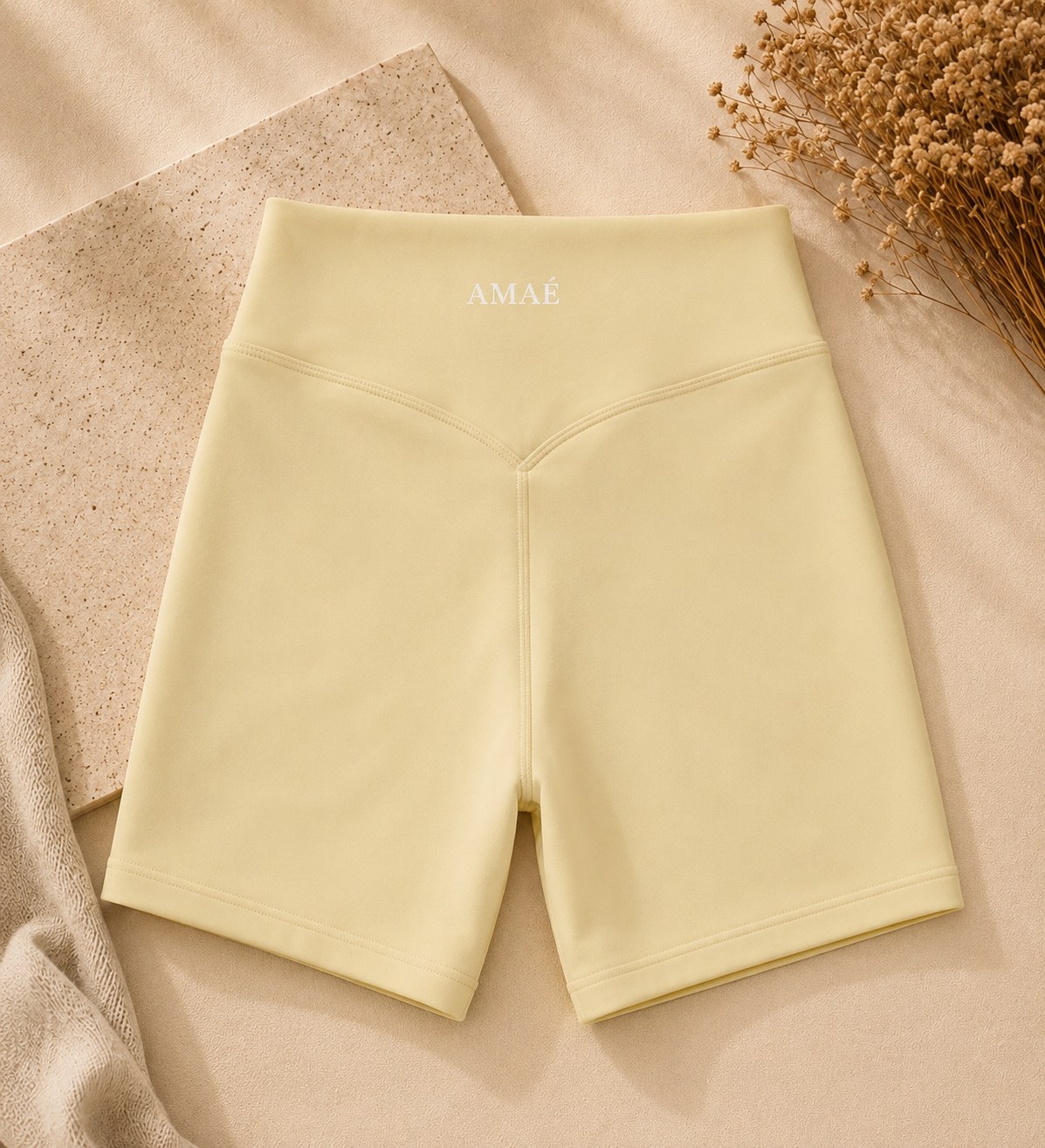 AMAÉ Active Contour Shorts